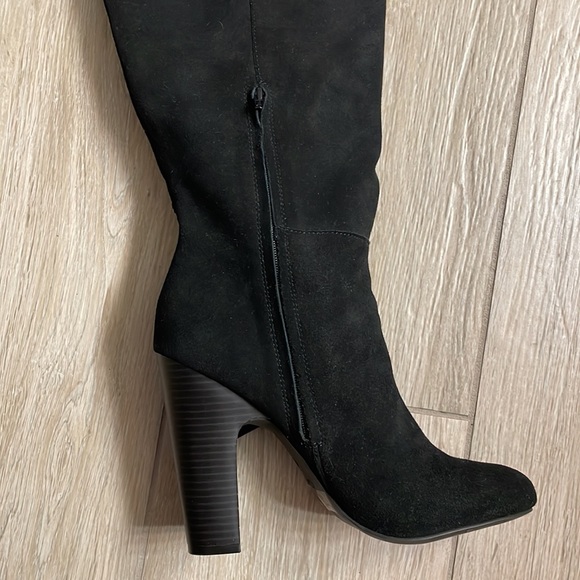 Tall suede fringe boot NWOT - Picture 9 of 9